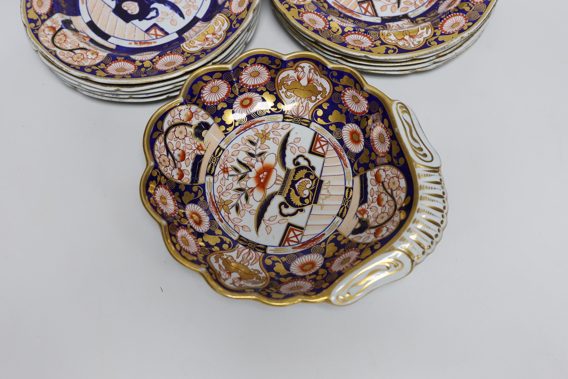 An early 19th century Spode stone china part dessert service, pattern no. 2375 (11)